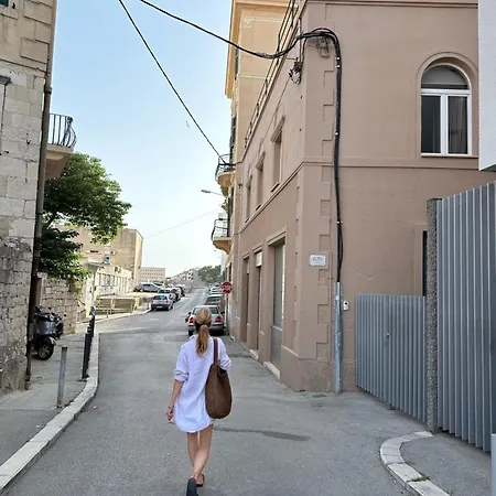 Sweet Spot Walking Distance To Diocletian's Palace Apartment Split